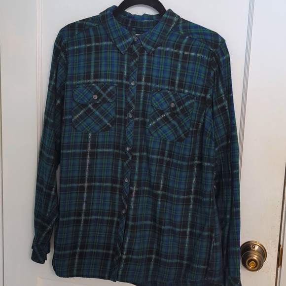Craft & Barrow Sz L Blue and Green Button Down Flannel Shirt - Picture 1 of 5
